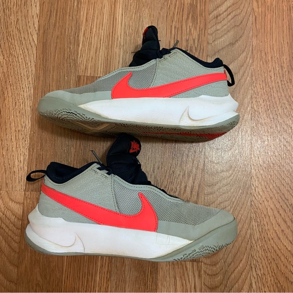 Nike Boys Team Hustle D 10 SE CZ4179-001 - Picture 7 of 8